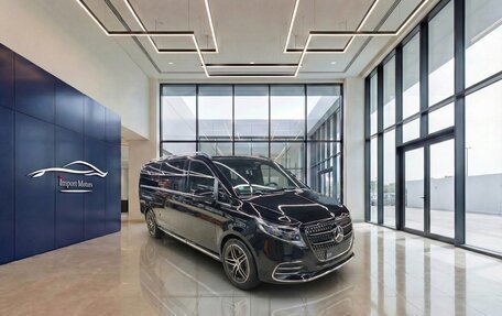 Mercedes-Benz V-Класс, 2025 год, 12 450 000 рублей, 24 фотография