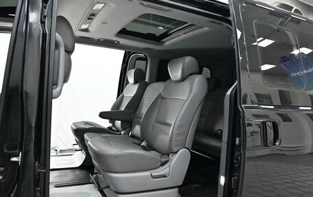 Hyundai Grand Starex Grand Starex I рестайлинг 2, 2010 год, 1 095 000 рублей, 11 фотография