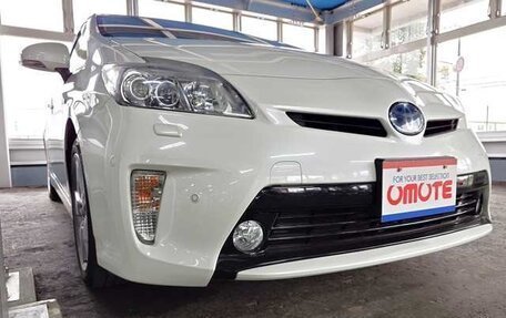 Toyota Prius, 2013 год, 900 000 рублей, 4 фотография