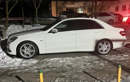 Mercedes-Benz E-Класс, 2011 год, 1 850 000 рублей, 5 фотография