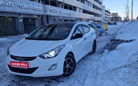 Hyundai Elantra V, 2011 год, 750 000 рублей, 3 фотография