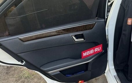 Mercedes-Benz E-Класс, 2011 год, 1 850 000 рублей, 13 фотография