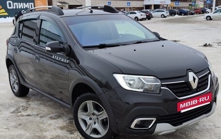 Renault Sandero II рестайлинг, 2020 год, 975 000 рублей, 3 фотография