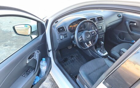 Volkswagen Polo VI (EU Market), 2019 год, 950 000 рублей, 2 фотография