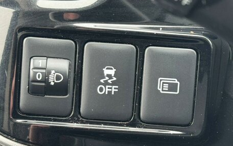 Mitsubishi Outlander III рестайлинг 3, 2017 год, 1 799 000 рублей, 13 фотография