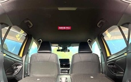 Toyota Yaris Cross, 2023 год, 1 450 000 рублей, 9 фотография