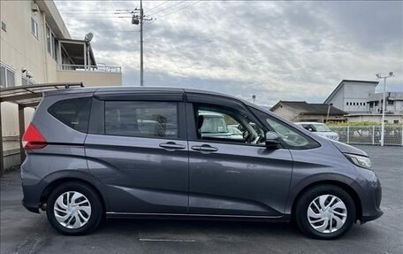 Honda Freed II, 2017 год, 1 190 000 рублей, 3 фотография