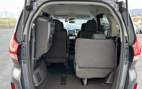 Honda Freed II, 2017 год, 1 190 000 рублей, 18 фотография