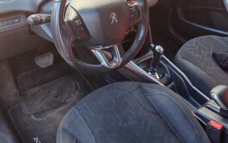 Peugeot 2008 II, 2014 год, 620 000 рублей, 5 фотография