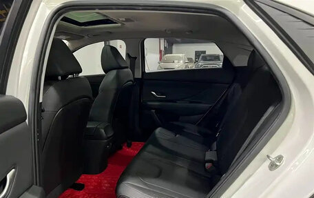 Hyundai Elantra, 2021 год, 1 085 000 рублей, 9 фотография