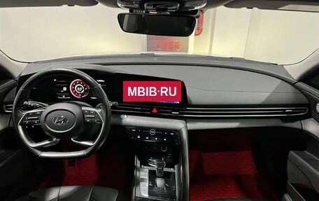 Hyundai Elantra, 2021 год, 1 085 000 рублей, 10 фотография