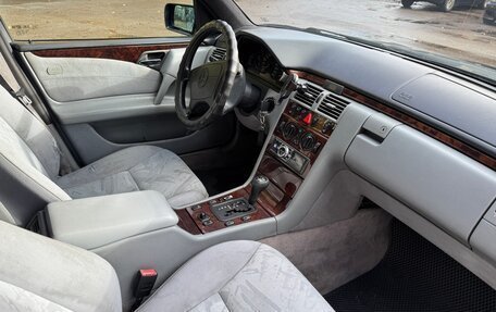 Mercedes-Benz E-Класс, 1997 год, 530 000 рублей, 16 фотография