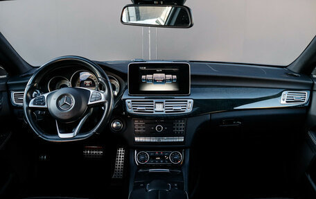 Mercedes-Benz CLS, 2016 год, 3 470 000 рублей, 28 фотография