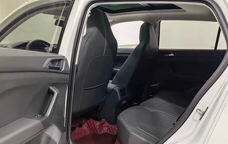 Volkswagen T-Cross I, 2022 год, 1 700 000 рублей, 10 фотография