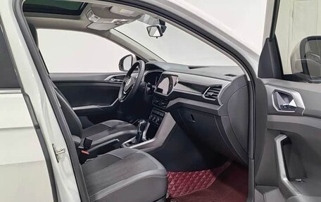 Volkswagen T-Cross I, 2022 год, 1 700 000 рублей, 7 фотография