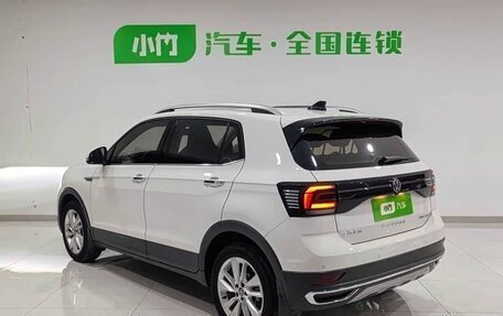 Volkswagen T-Cross I, 2022 год, 1 700 000 рублей, 6 фотография