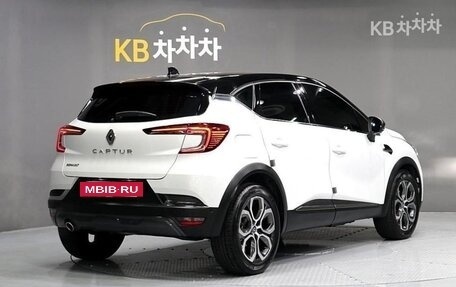 Renault Captur II, 2021 год, 1 650 000 рублей, 3 фотография