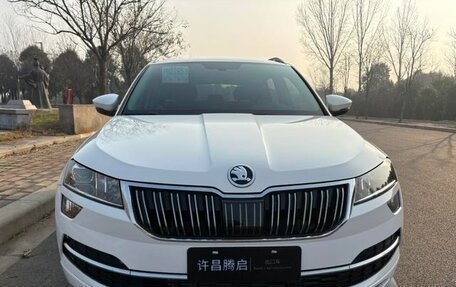 Skoda Karoq I, 2022 год, 1 850 000 рублей, 2 фотография