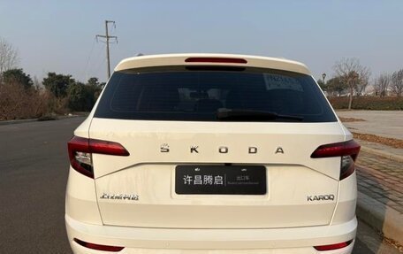 Skoda Karoq I, 2022 год, 1 850 000 рублей, 6 фотография