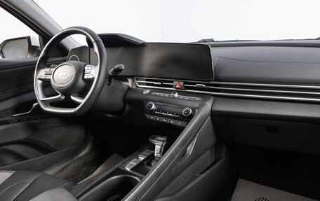 Hyundai Elantra, 2024 год, 2 639 000 рублей, 15 фотография