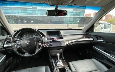 Honda Crosstour I рестайлинг, 2013 год, 1 800 000 рублей, 15 фотография