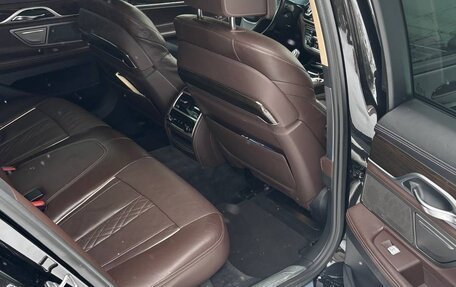 BMW 7 серия, 2017 год, 3 400 000 рублей, 9 фотография