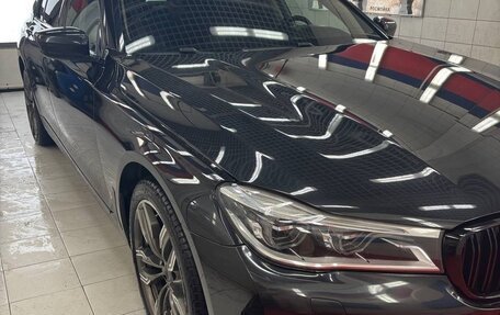 BMW 7 серия, 2017 год, 3 400 000 рублей, 18 фотография