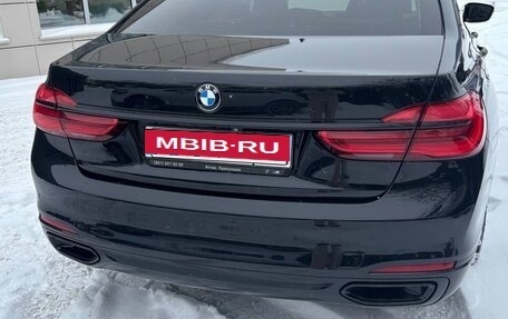 BMW 7 серия, 2017 год, 3 400 000 рублей, 4 фотография