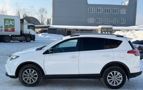 Toyota RAV4, 2019 год, 2 100 000 рублей, 6 фотография