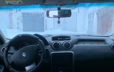 Renault Duster I рестайлинг, 2012 год, 800 000 рублей, 2 фотография