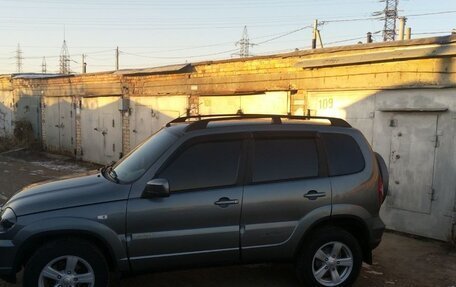 Chevrolet Niva I рестайлинг, 2017 год, 780 000 рублей, 2 фотография