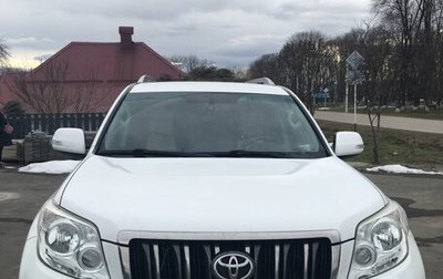 Toyota Land Cruiser Prado 150 рестайлинг 2, 2011 год, 2 700 000 рублей, 1 фотография
