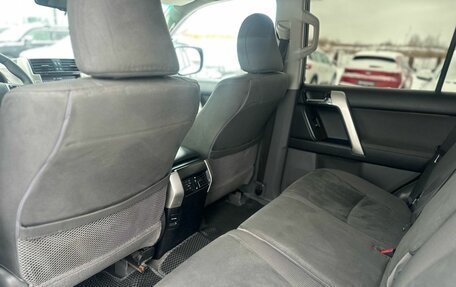 Toyota Land Cruiser Prado 150 рестайлинг 2, 2011 год, 2 590 000 рублей, 13 фотография