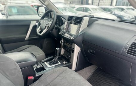 Toyota Land Cruiser Prado 150 рестайлинг 2, 2011 год, 2 590 000 рублей, 16 фотография