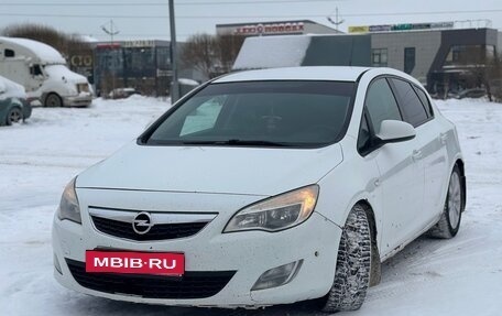 Opel Astra J, 2011 год, 550 000 рублей, 3 фотография