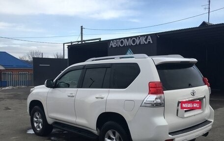 Toyota Land Cruiser Prado 150 рестайлинг 2, 2011 год, 2 700 000 рублей, 2 фотография