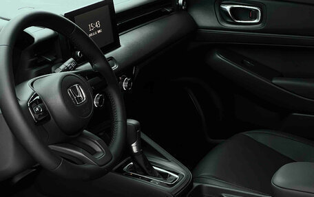 Honda Vezel, 2023 год, 1 980 000 рублей, 15 фотография