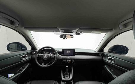 Honda Vezel, 2023 год, 1 980 000 рублей, 12 фотография