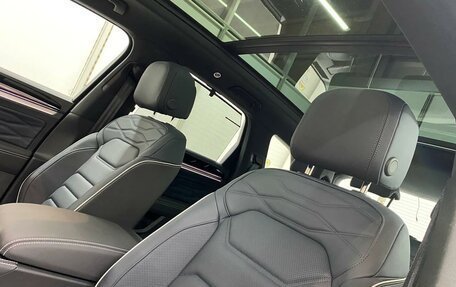 Volkswagen Touareg III, 2025 год, 14 190 000 рублей, 23 фотография