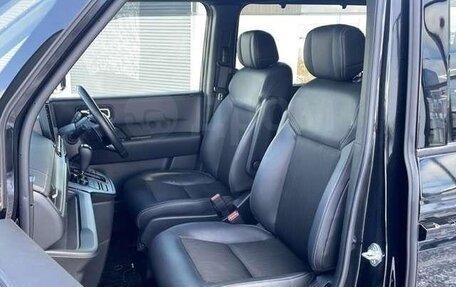 Honda Stepwgn, 2023 год, 2 100 000 рублей, 13 фотография