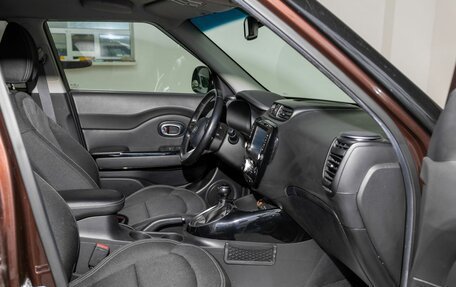 KIA Soul II рестайлинг, 2018 год, 1 490 000 рублей, 13 фотография