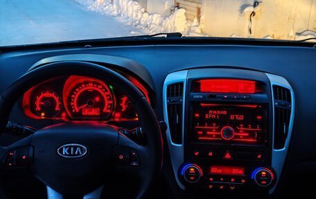 KIA cee'd I рестайлинг, 2010 год, 630 000 рублей, 9 фотография