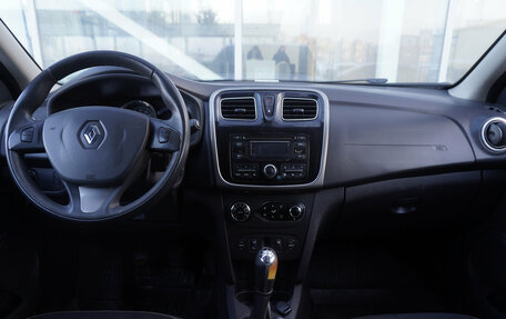 Renault Sandero II рестайлинг, 2016 год, 768 000 рублей, 11 фотография