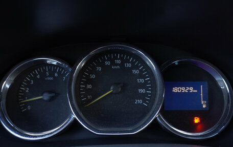 Renault Sandero II рестайлинг, 2016 год, 768 000 рублей, 13 фотография