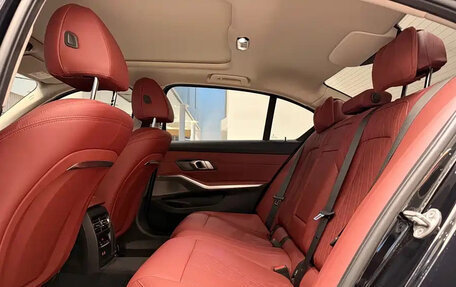 BMW 3 серия, 2025 год, 3 840 000 рублей, 19 фотография