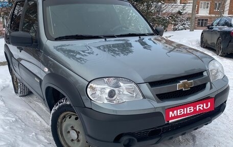 Chevrolet Niva I рестайлинг, 2016 год, 600 000 рублей, 2 фотография