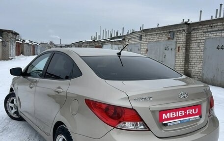 Hyundai Solaris II рестайлинг, 2011 год, 615 000 рублей, 8 фотография