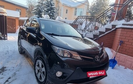 Toyota RAV4, 2015 год, 1 900 000 рублей, 7 фотография