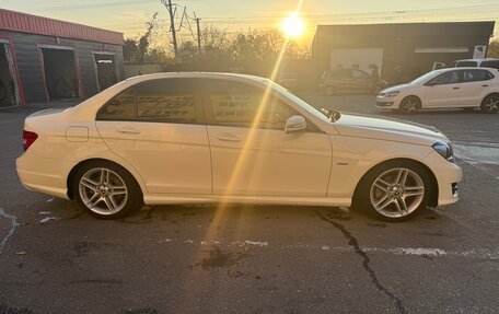Mercedes-Benz C-Класс, 2011 год, 1 550 000 рублей, 2 фотография
