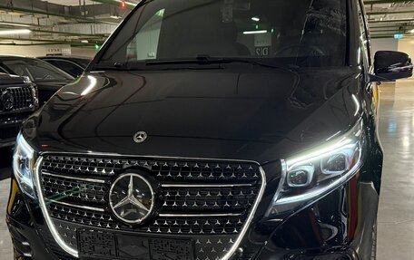 Mercedes-Benz V-Класс, 2025 год, 33 490 000 рублей, 2 фотография